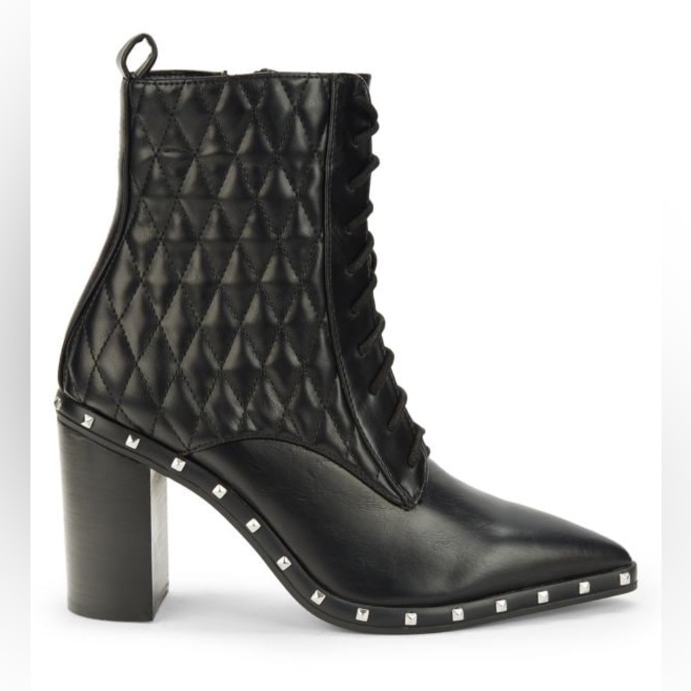 $150 Charles David Quilted Boot Shoes Size 8 NWT